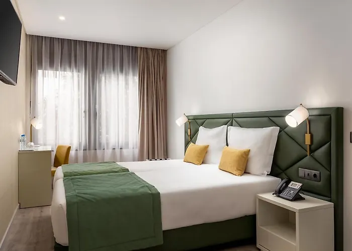 Отель Empire Marques 3*