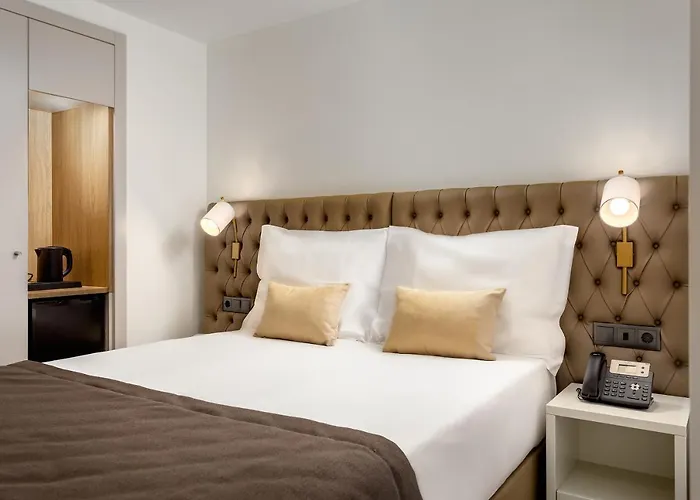 Отель Empire Marques Лиссабон