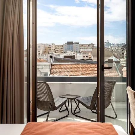 Empire Marques Hotell