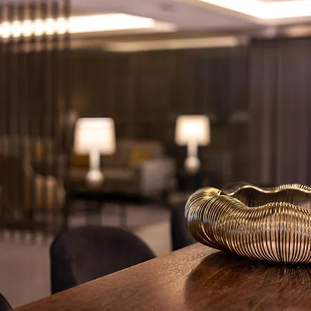 Empire Marques 酒店 3*